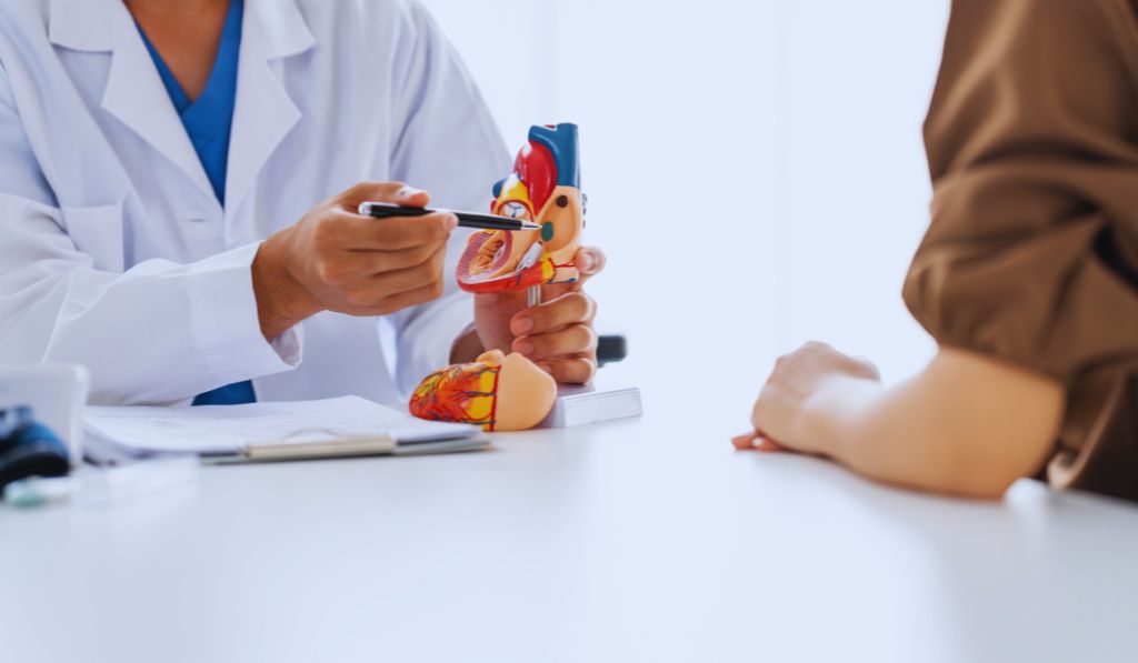 8 Warning Signs You Should See a Cardiologist